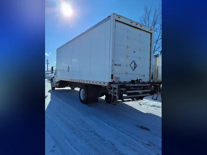 2018 FREIGHTLINER/MERCEDES M2 106