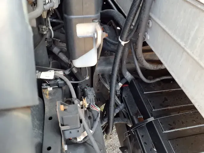 2020 HINO HINO 195