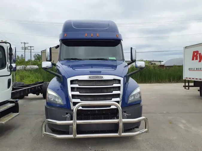 2019 FREIGHTLINER NEW CASCADIA PX12664