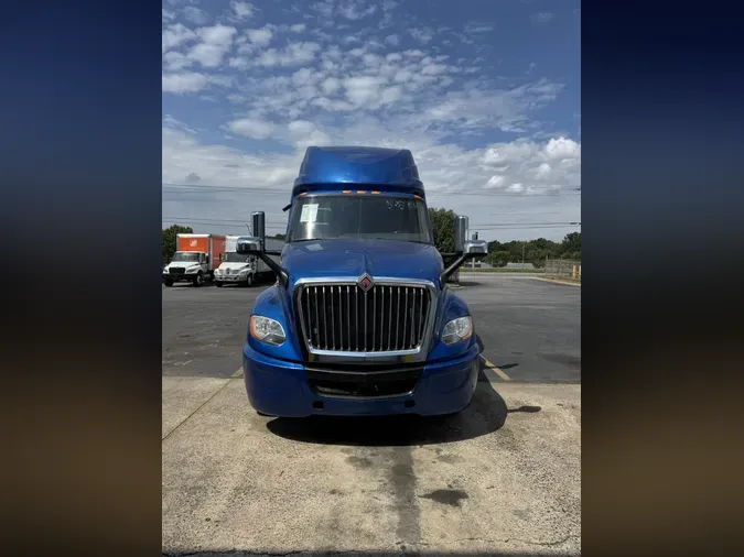 2020 International LT625