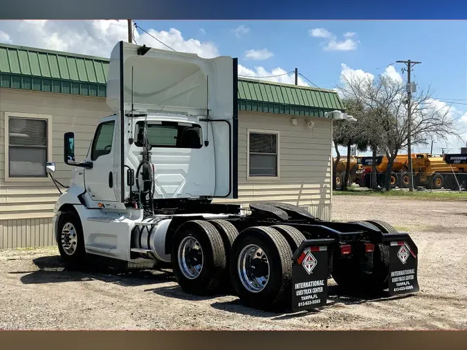 2021 INT RH613 6x4