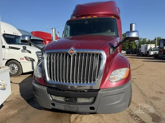 2020 INTERNATIONAL LT