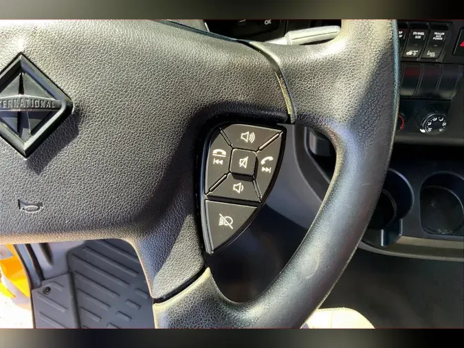 2019 INT LT625 6x4