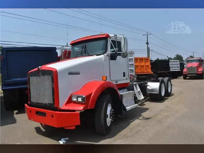 2010 KENWORTH T8008b07bd9471b0fc58e251d5d7d74d3f60