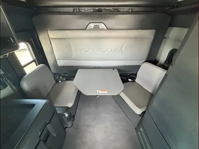 2021 Freightliner PT126SLP