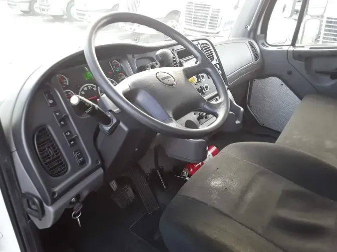 2019 FREIGHTLINER/MERCEDES M2 1068b09a71e6379bc92f57ed47b8fff8756