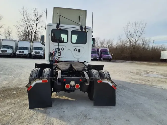 2020 FREIGHTLINER/MERCEDES NEW CASCADIA 126