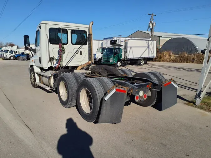 2019 FREIGHTLINER/MERCEDES CASCADIA 113