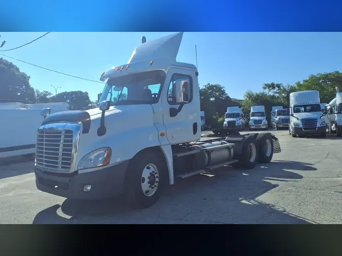 2020 FREIGHTLINER/MERCEDES CASCADIA 1258b0cdf691737fe841e9216e4a1fe5c31