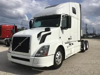 2018 VOLVO VNL670