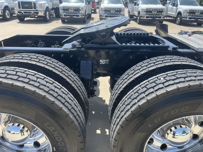 2022 Peterbilt 389