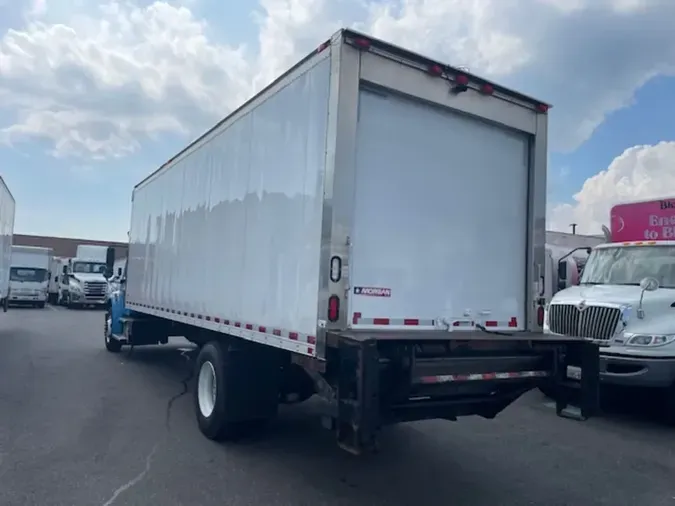 2016 FREIGHTLINER M2 106
