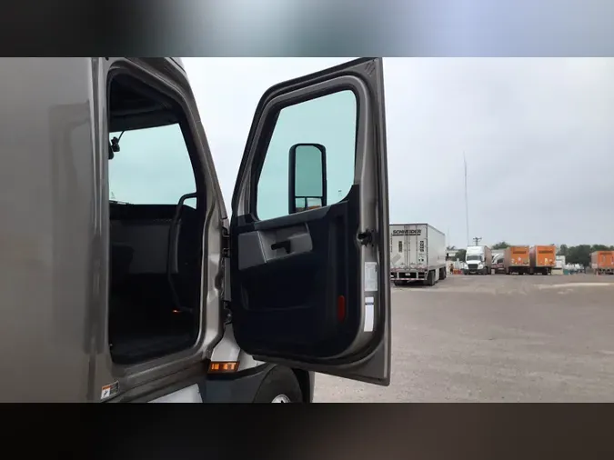 2021 Freightliner Cascadia