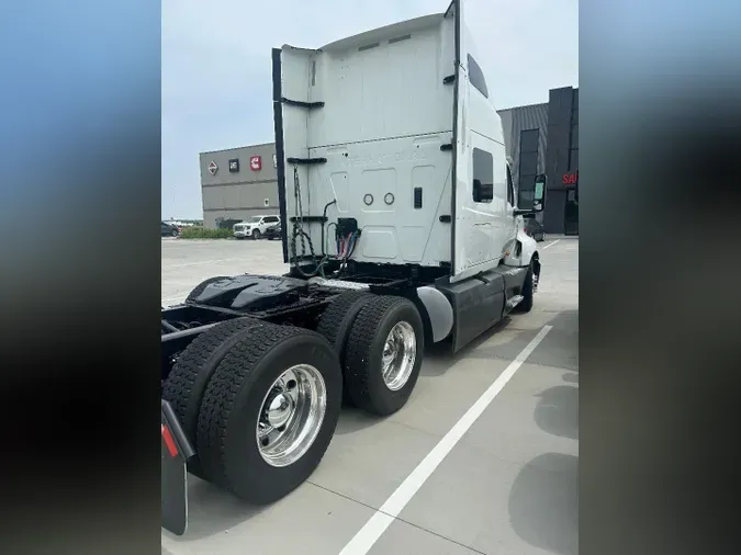 2019 International LT625