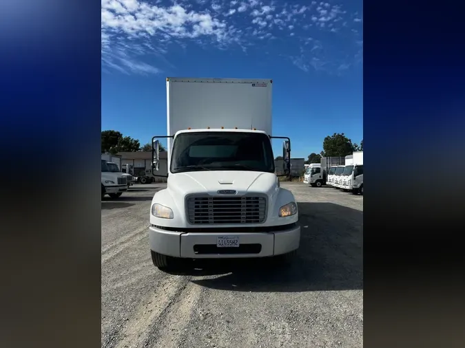 2018 FREIGHTLINER M2 106