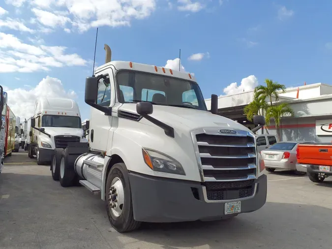 2020 FREIGHTLINER/MERCEDES NEW CASCADIA PX12664