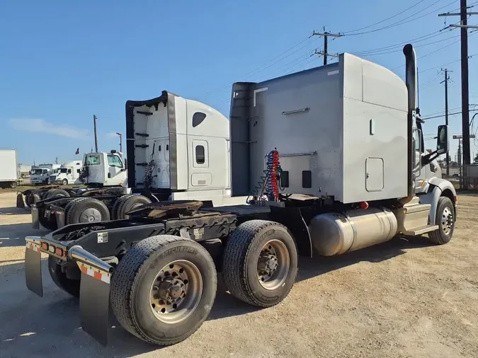 2021 PETERBILT 579