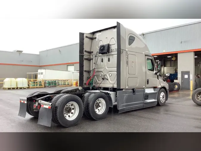 2021 Freightliner Cascadia