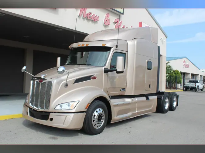 2023 Peterbilt 579