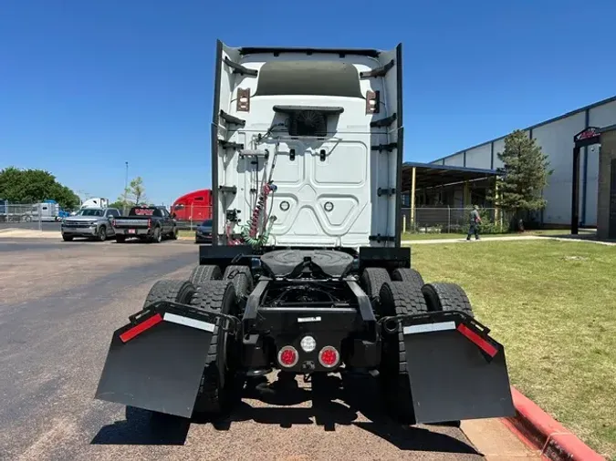 2020 FREIGHTLINER CASCADIA