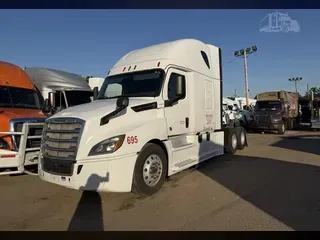 2019 FREIGHTLINER CASCADIA 126