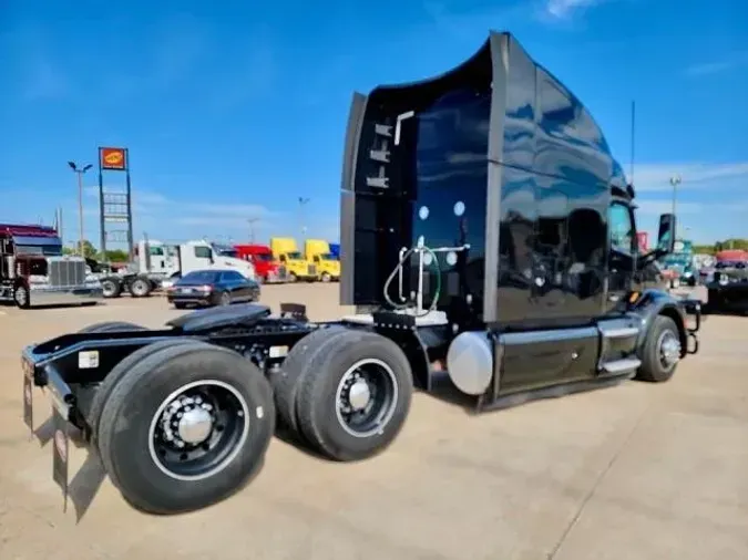 2022 Peterbilt 579