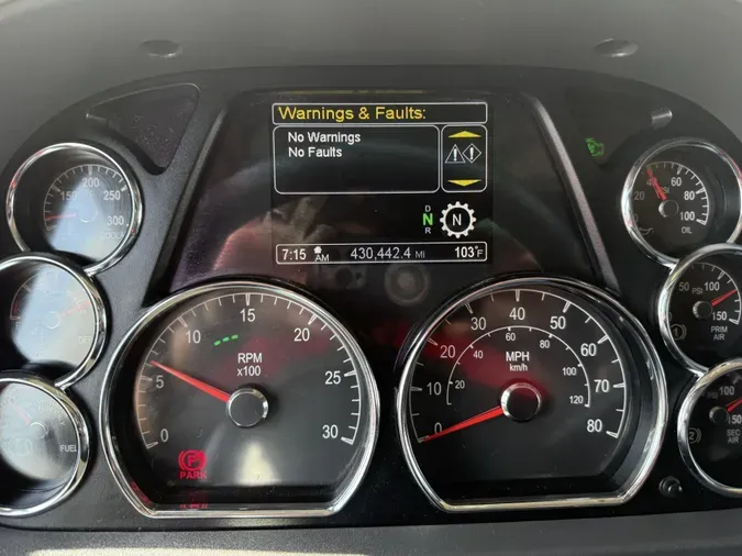 2021 Peterbilt 567