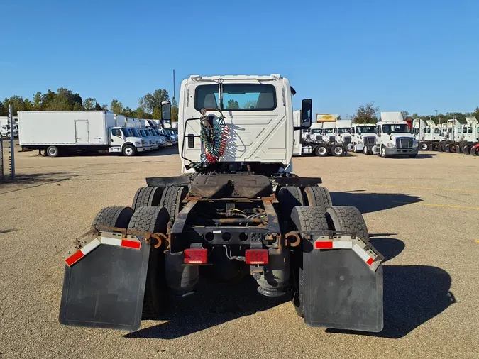 2018 NAVISTAR INTERNATIONAL LT625 DAYCAB T/A