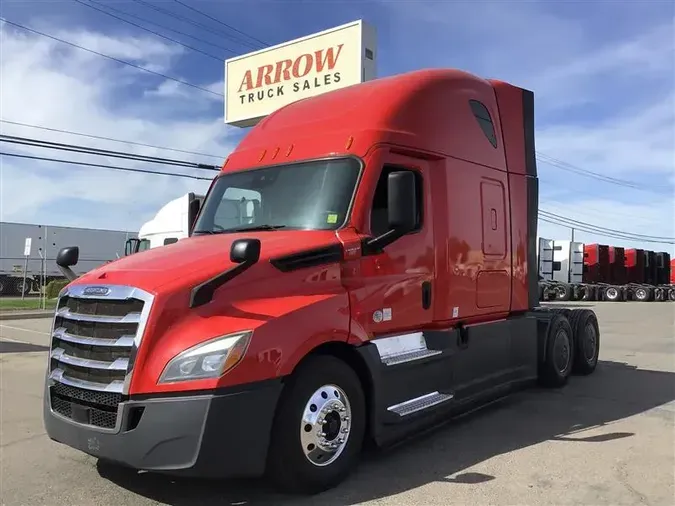 2021 FREIGHTLINER CA126