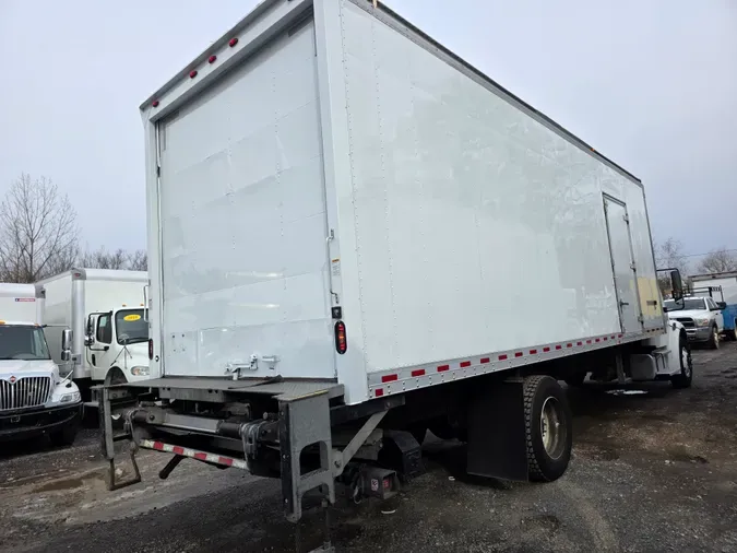 2018 FREIGHTLINER/MERCEDES M2 106