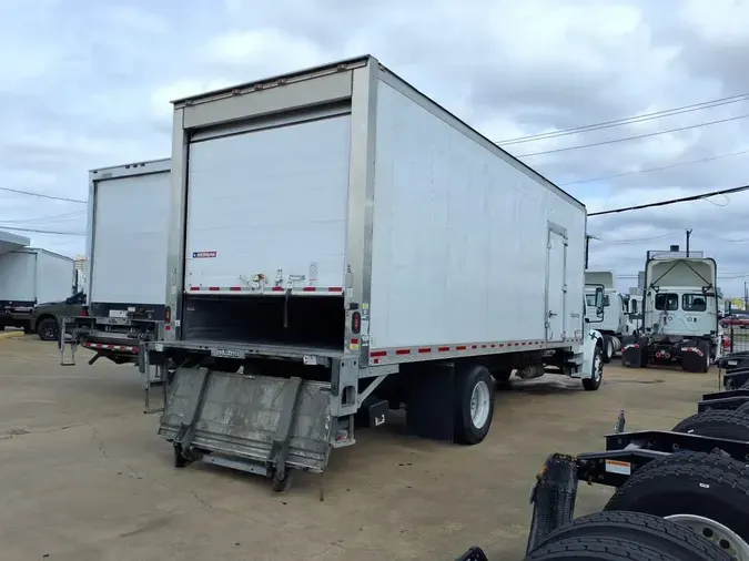 2020 FREIGHTLINER/MERCEDES M2 106