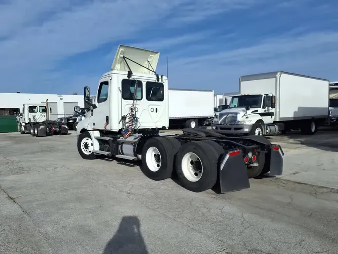 2020 FREIGHTLINER/MERCEDES NEW CASCADIA PX126648b3048fdeee4186f3fe47880aaf5a714