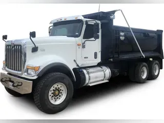 2019 International HX520