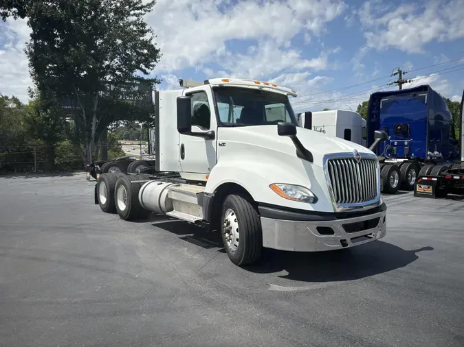 2022 International LT625