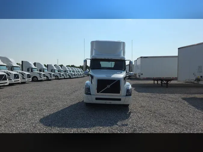 2018 Volvo VNL300