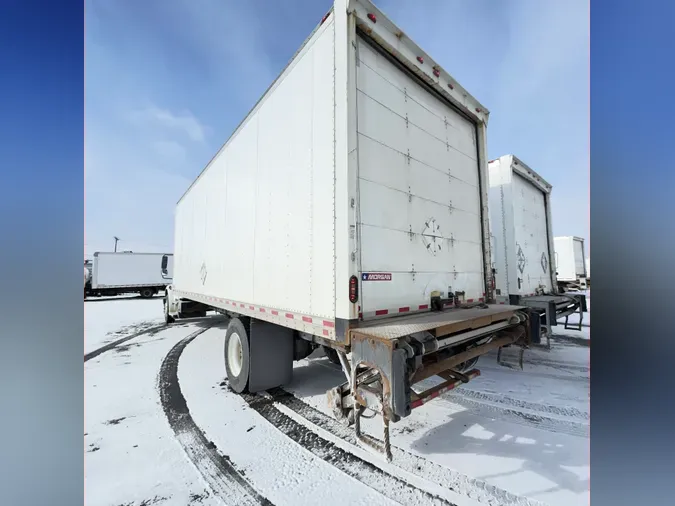 2017 FREIGHTLINER/MERCEDES M2 106