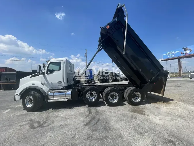 2023 KENWORTH T880