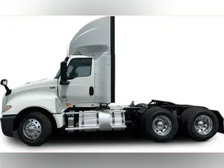 2020 International LT625