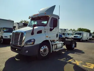 2020 FREIGHTLINER CASCADIA 113