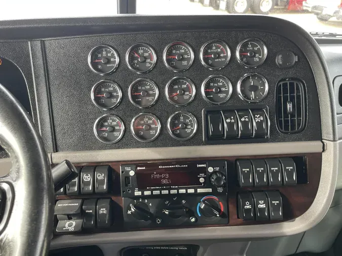 2023 Peterbilt 3898b41f58fd64190dd9745cee3c33a25ca