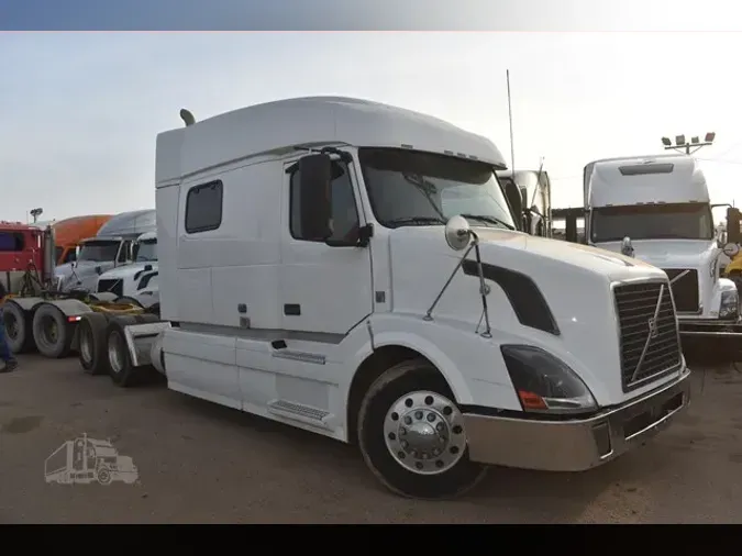 2012 VOLVO VNL64T730