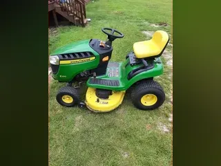 2019 John Deere E100