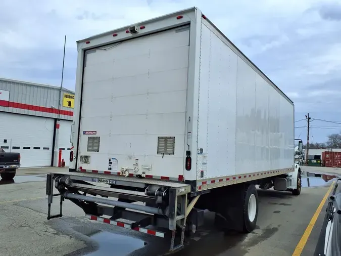 2019 FREIGHTLINER/MERCEDES M2 106