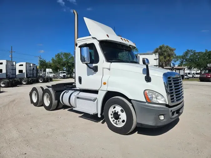 2019 FREIGHTLINER/MERCEDES CASCADIA 1258b47463927380c54f59b9a65fc82eafb