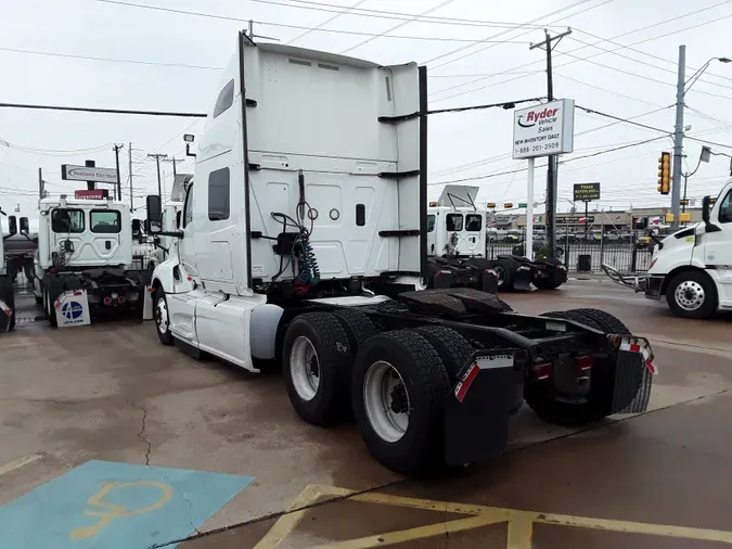 2019 NAVISTAR INTERNATIONAL LT625 SLPR CAB