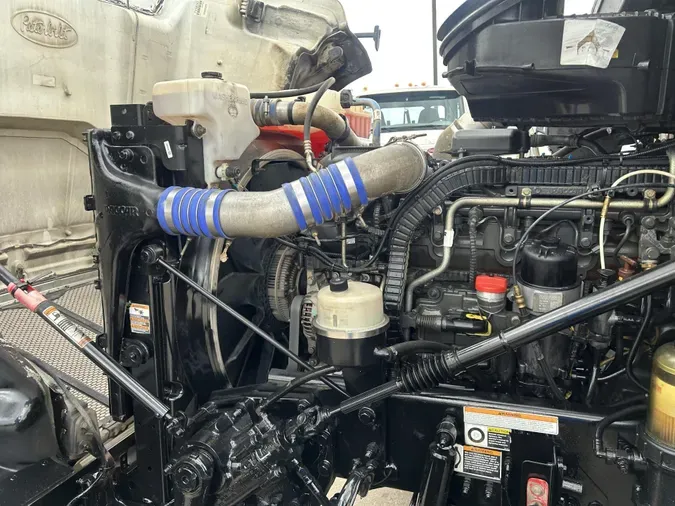 2020 Peterbilt 567