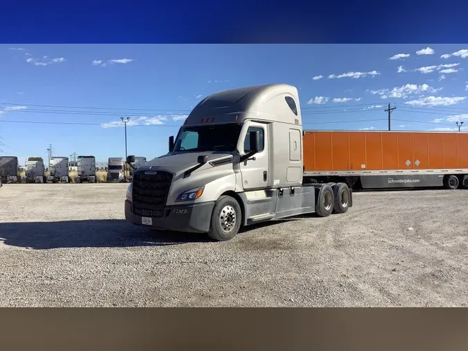 2022 Freightliner Cascadia