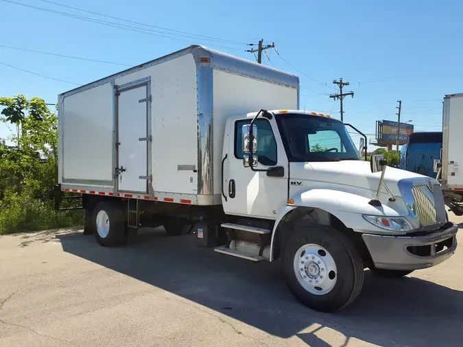 2020 NAVISTAR INTERNATIONAL MV607 (4X2)