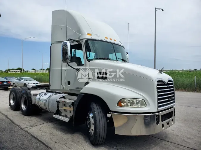 2016 MACK CXU613