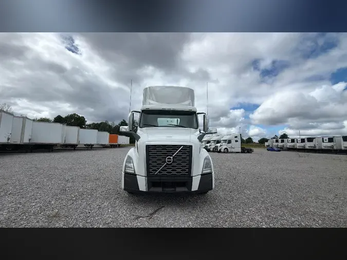 2020 Volvo VNL300